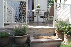 Patio alebo iná vonkajšia časť ubytovania Apartment J&I