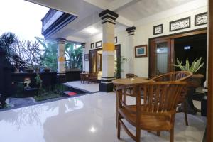Posezení v ubytování Pondok Mundeh Ubud