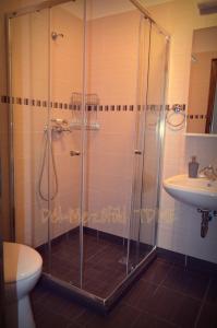 Ένα μπάνιο στο Piszkeri Vendégház - Cece