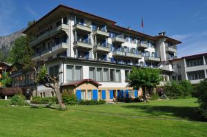 Gallery image of Parkhotel Bellevue in Lenk