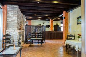 Restauracja lub miejsce do jedzenia w obiekcie Aparthotel Rural 12 Caños