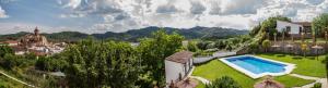 Basen w obiekcie Aparthotel Rural 12 Caños lub w pobliżu