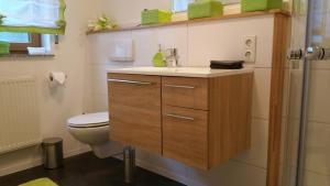 Koupelna v ubytování Ferienwohnung Auszeit + 12 fotografií
