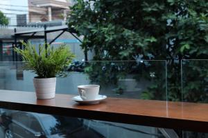 Parveke tai terassi majoituspaikassa FLAT06.Tendean