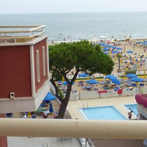 Vista generica sul mare o vista sul mare dall'interno dell'hotel