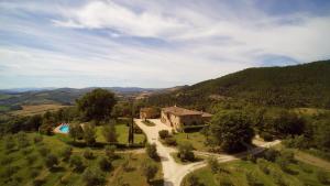 Blick auf Villa Le Bolli aus der Vogelperspektive
