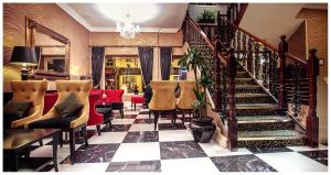 Prostor za sedenje u objektu Eviston House Hotel
