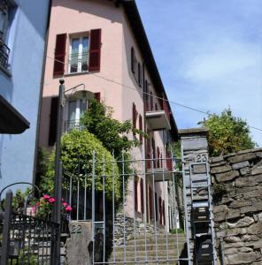 The building in which Az apartmant is located