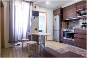 Η κουζίνα ή μικρή κουζίνα στο SUITE T1 Junto ao Mar