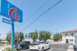 Gallery image of Motel 6-Orange, CA - Anaheim in Anaheim