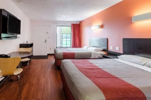 เตียงในห้องที่ Motel 6-Lexington, VA