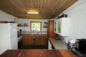 Kuchyňa alebo kuchynka v ubytovaní The Kiter’s Nest Baie du Cap