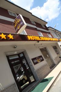 Certifikát, hodnocení, plakát nebo jiný dokument vystavený v ubytování Hotel Sogni D'Oro Airport
