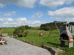 Vrt pred nastanitvijo Sol Battire