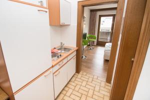Kuchyň nebo kuchyňský kout v ubytování Haus Brandeck