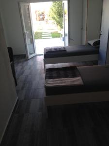 Posedenie v ubytovaní Chill Out Beach Apartments