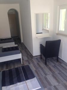 Posedenie v ubytovaní Chill Out Beach Apartments
