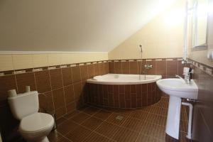 Kúpeľňa v ubytovaní Praktik Hotel & Restaurant