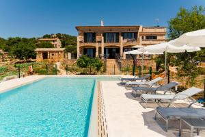 Bazén v ubytování Agroturismo Sa Marina nebo v jeho okolí