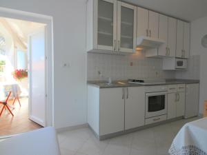 Virtuvė arba virtuvėlė apgyvendinimo įstaigoje Apartment in Porec/Istrien 10417