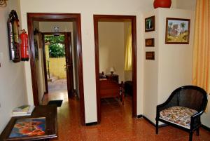 A seating area at Casa Rural de Tío Félix