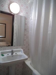 Ett badrum på Hotel Peralba