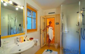 Ein Badezimmer in der Unterkunft Naturresidenz Theistadl