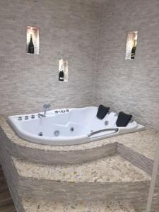 Koupelna v ubytování Hotel Elesio