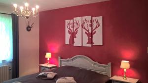 Postel nebo postele na pokoji v ubytování B&B Le Nid Doux (Vresse-Sur-Semois/Chairière)