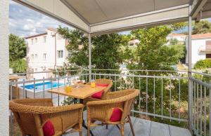 Bazén v ubytování Apartment Krželj nebo v jeho okolí