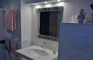 A bathroom at Austria Center - Wien an der Donau