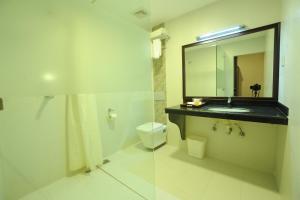 Et badeværelse på Vannasut Hotel and Spa