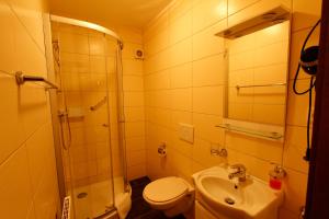 Koupelna v ubytování Hotel Adria Stuben