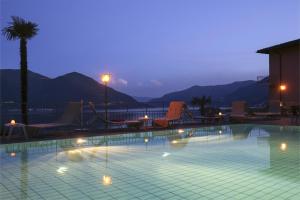 Der Swimmingpool an oder in der Nähe von Hotel Arancio