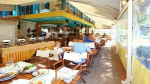 Restaurace v ubytování Hanioti Grand Victoria