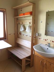 Ett badrum på Melluzi chalet
