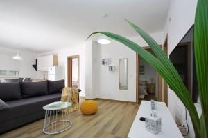 Posedenie v ubytovaní Apartmani Lavanda