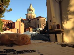 Foto dalla galleria di Hotel Al Convento a Vezzano Ligure