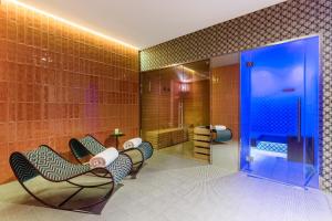A seating area at Room Mate Collection Giulia, Milan