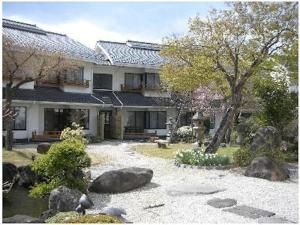 El edificio en el que está el ryokan