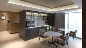 Avani Gaborone Resort & Casino的厨房或小厨房
