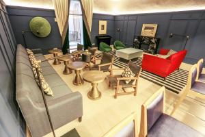 Ruang duduk di Parador de Lleida