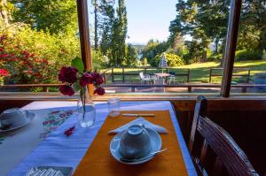 Un jardín fuera de Hosteria Las Cartas