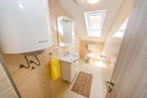 Kúpeľňa v ubytovaní Apartman Iva Zara + 31 fotografií