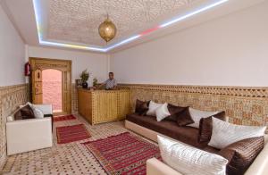 Posezení v ubytování Hostel Amour d'auberge