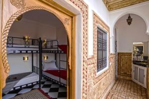 Kuchyň nebo kuchyňský kout v ubytování Hostel Amour d'auberge