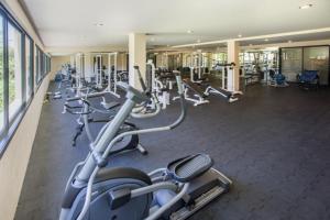 Fitness centrum a/nebo fitness zařízení v ubytování Condo AVANTA Deluxe A301