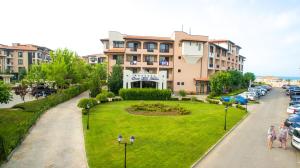 Galeriebild der Unterkunft Oasis Del Mare Beach Front Hotel - All Inclusive in Lozenets