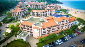 Galeriebild der Unterkunft Oasis Del Mare Beach Front Hotel - All Inclusive in Lozenets