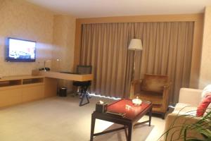 TV/Unterhaltungsangebot in der Unterkunft Wudang International Hotel
